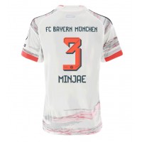 Camiseta Bayern Munich Kim Min-jae #3 Visitante Equipación para mujer 2025-26 manga corta Camiseta Bayern Munich Kim Min-jae #3 Visitante Equipación para mujer 2025-26 manga corta